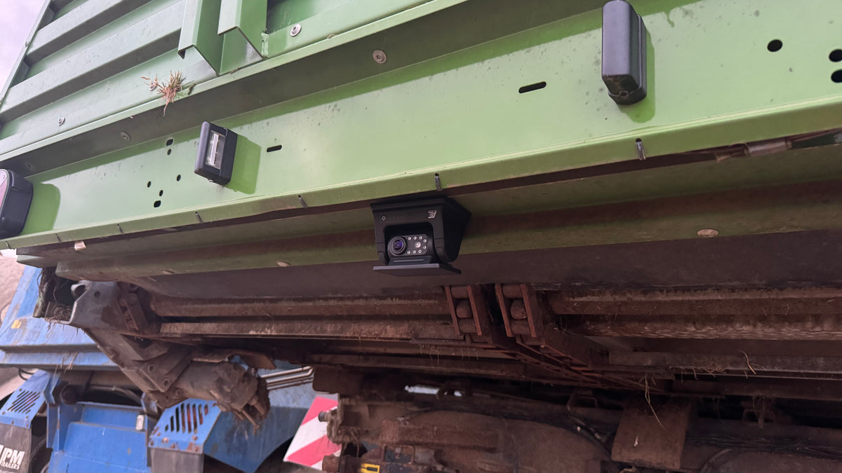 AE 7" WIRELESS MAGNETIC SOLAR VEHICLE CAMERA SYSTEM