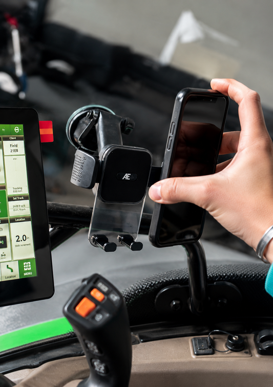 AE UNIVERSAL PHONE HOLDER