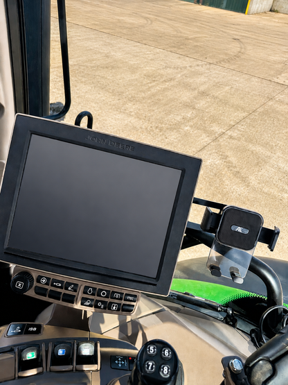TRACTOR SCREEN PHONE HOLDER BRACKET
