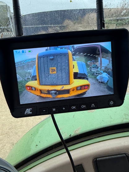 AE 7" WIRELESS MAGNETIC SOLAR VEHICLE CAMERA SYSTEM