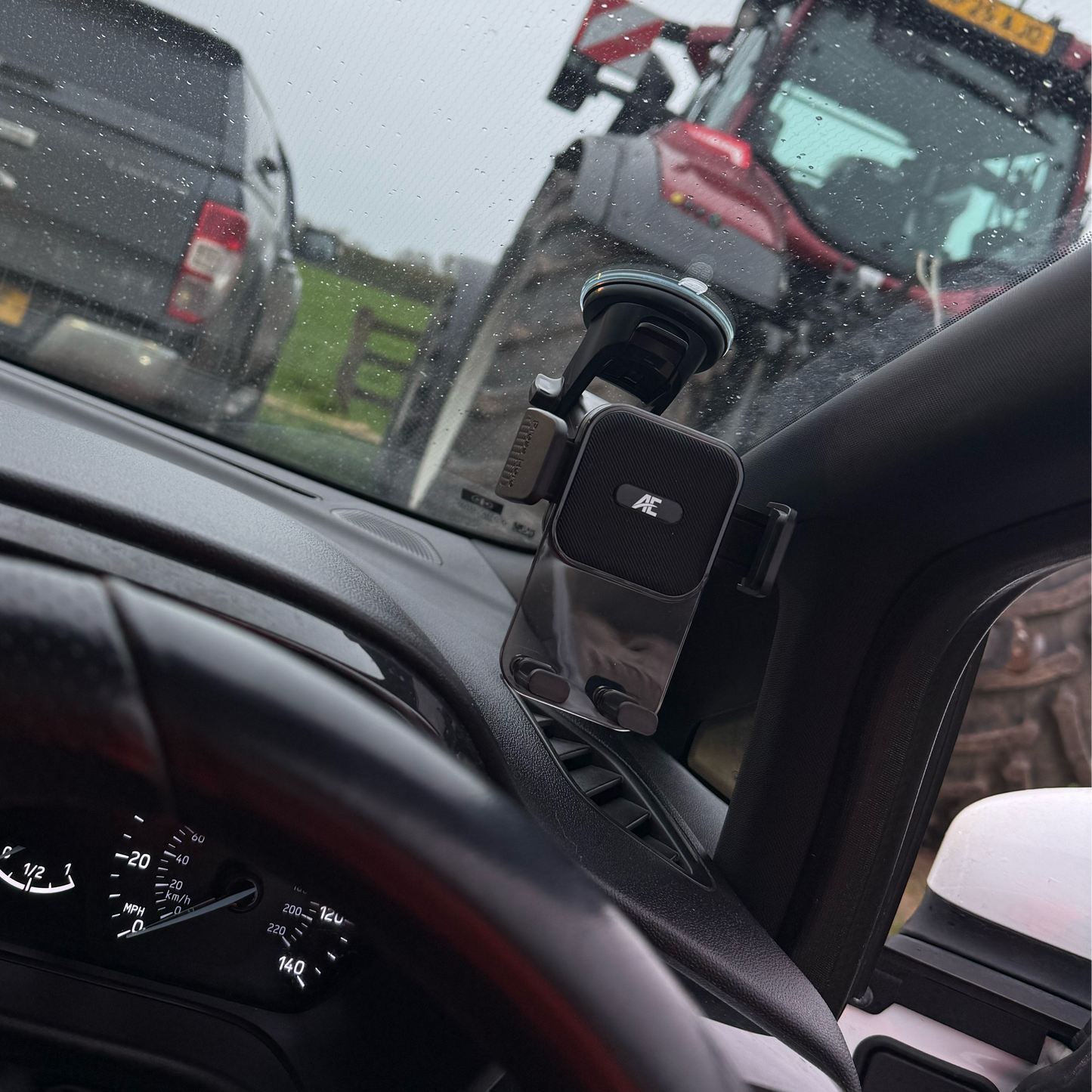 AE UNIVERSAL PHONE HOLDER