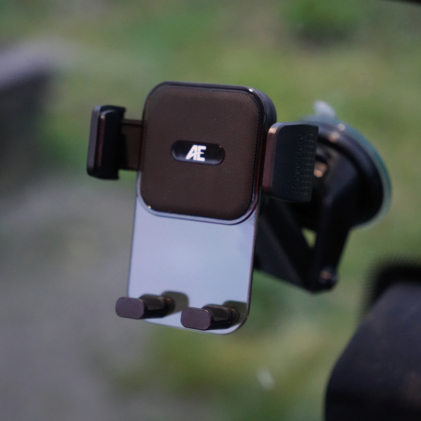 AE UNIVERSAL PHONE HOLDER